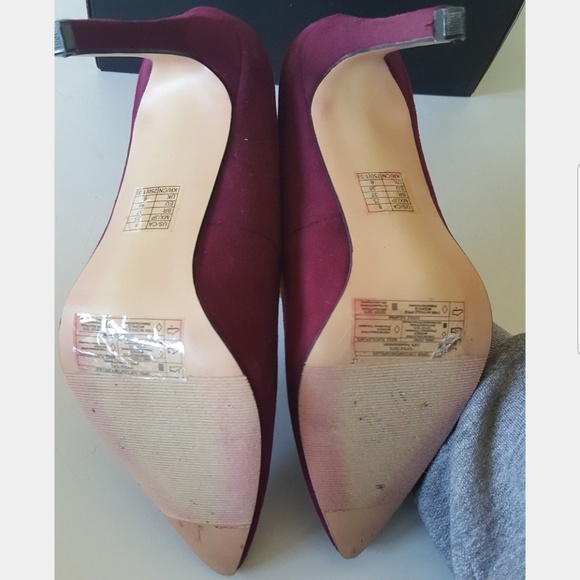 Pointy Heels - Picture 3 of 5